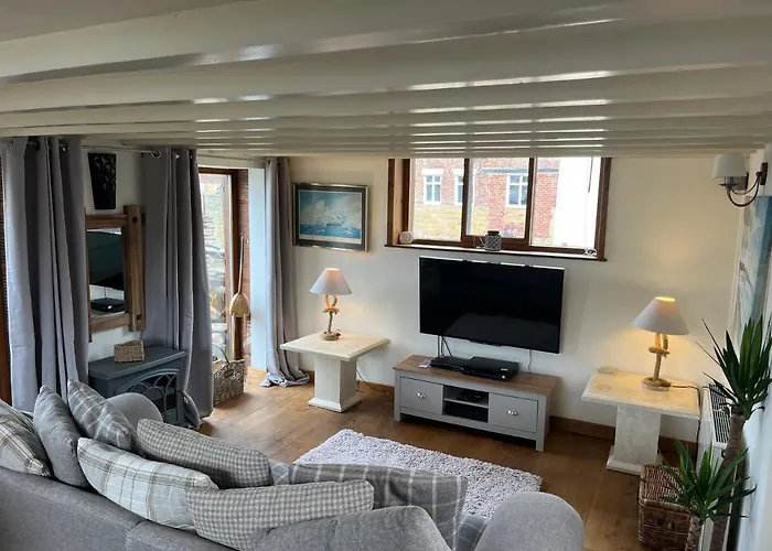 The Boathouse בית נופש וויטבי