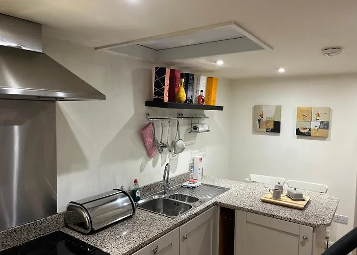 The Boathouse בית נופש